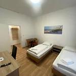 Appartement Othman Pfarrstrasse 54, Eg