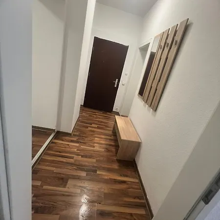 Othman Pfarrstrasse 54, Eg Daire Hannover