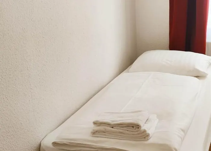 Апартаменты Othman Pfarrstrasse 54, Eg