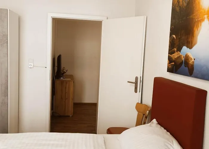 Othman Pfarrstrasse 54, Eg * Ганновер